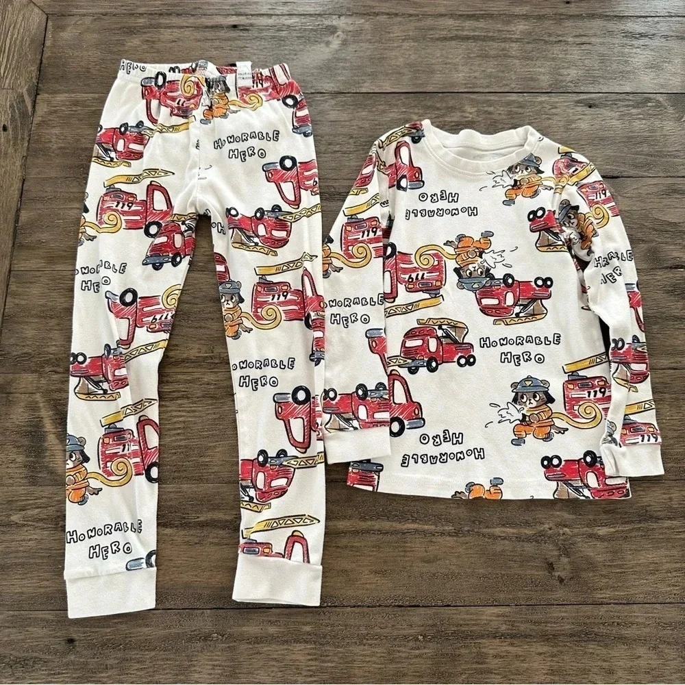 MayKids Size 6‎ Unisex Honorable Hero Firetruck Pajamas PJ Set Sleepwear Dog Cat